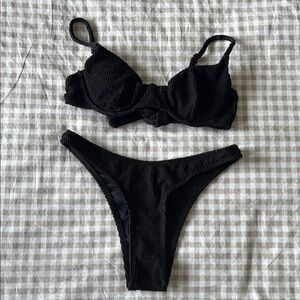 Black bikini